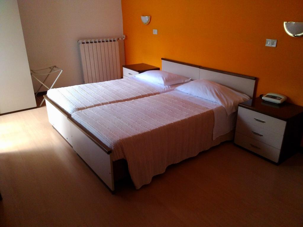 Hotel Brioni Terst Pokoj fotografie